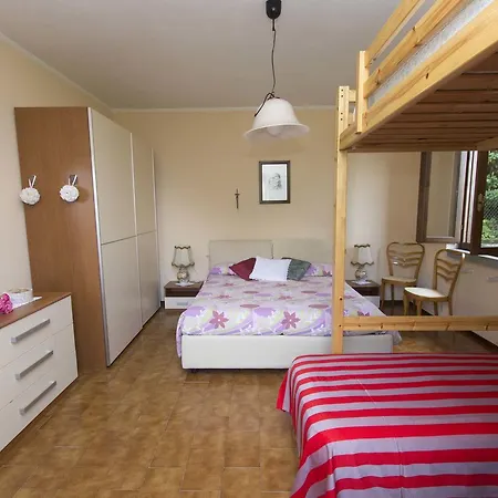 بيت للعطل A Casa Di Valerio زونه
